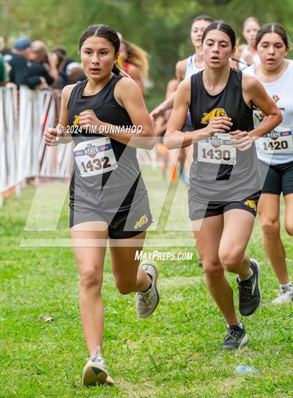 Thumbnail 3 in UIL 2A Girls Cross Country Finals photogallery.