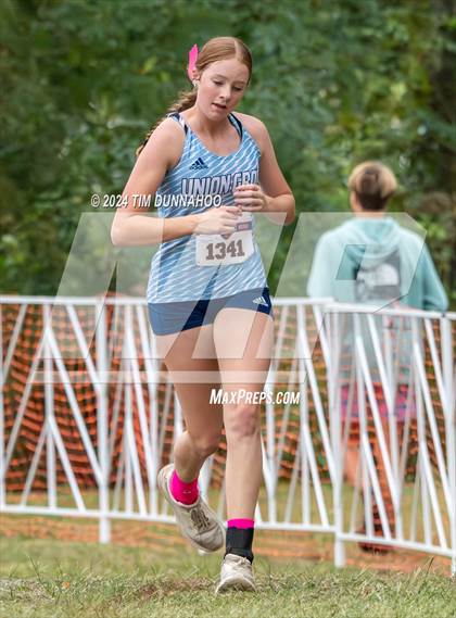 Thumbnail 2 in UIL 2A Girls Cross Country Finals photogallery.