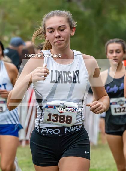 Thumbnail 3 in UIL 2A Girls Cross Country Finals photogallery.