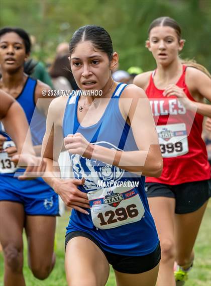 Thumbnail 2 in UIL 2A Girls Cross Country Finals photogallery.