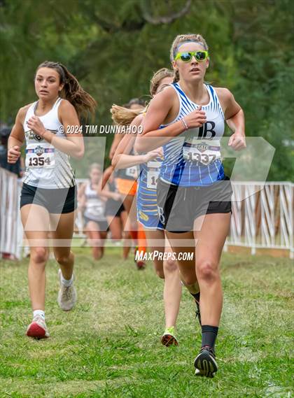 Thumbnail 2 in UIL 2A Girls Cross Country Finals photogallery.