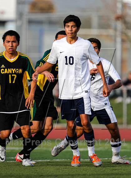 Thumbnail 1 in Canyon @ Saugus photogallery.