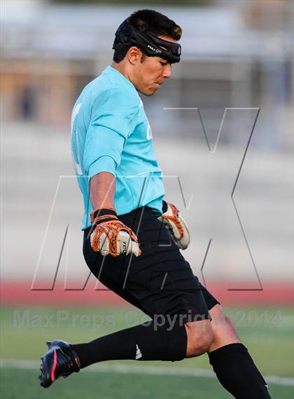 Thumbnail 1 in Canyon @ Saugus photogallery.