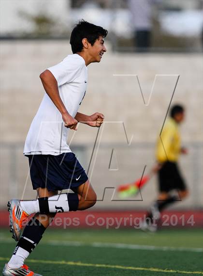 Thumbnail 1 in Canyon @ Saugus photogallery.