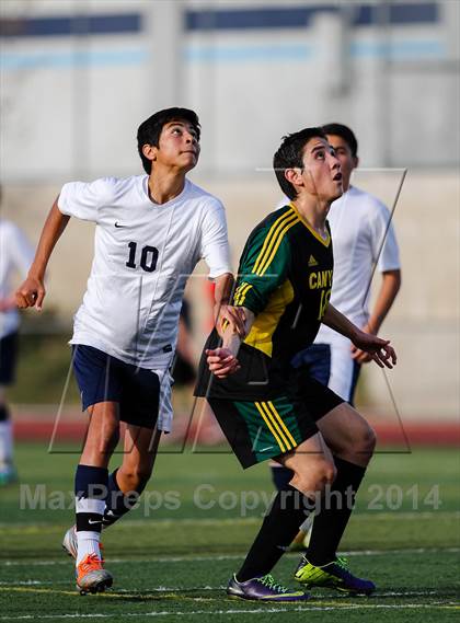 Thumbnail 1 in Canyon @ Saugus photogallery.