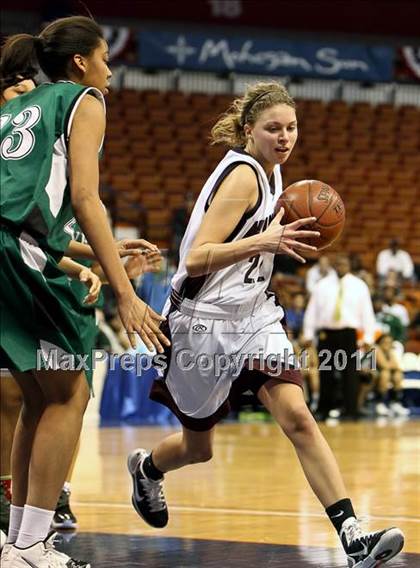 Thumbnail 2 in Weaver vs. Windham (CIAC Class M Final) photogallery.