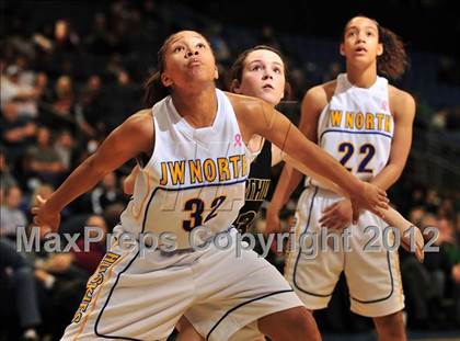 Thumbnail 2 in JW North vs. Foothill (CIF D2 SoCal Regional Final) photogallery.