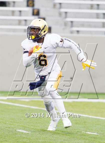 Thumbnail 1 in Don Bosco Prep vs. St. Thomas Aquinas (USMA, West Point, NY) photogallery.