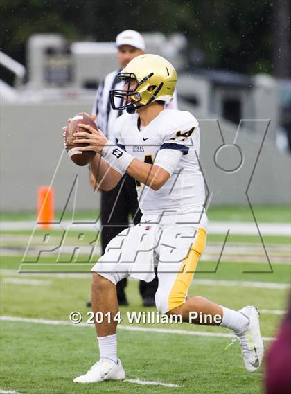 Thumbnail 2 in Don Bosco Prep vs. St. Thomas Aquinas (USMA, West Point, NY) photogallery.