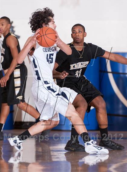 Thumbnail 3 in Cienega vs Knight (Torrey Pines Holiday Classic) photogallery.