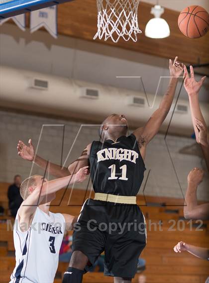 Thumbnail 2 in Cienega vs Knight (Torrey Pines Holiday Classic) photogallery.