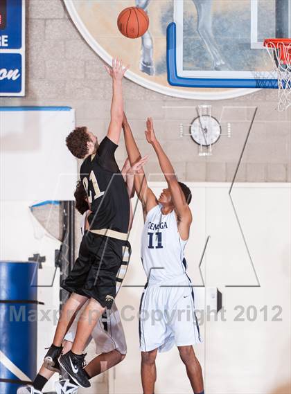 Thumbnail 1 in Cienega vs Knight (Torrey Pines Holiday Classic) photogallery.