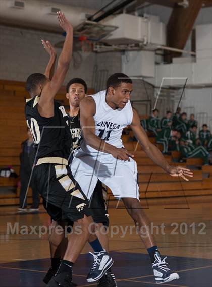 Thumbnail 2 in Cienega vs Knight (Torrey Pines Holiday Classic) photogallery.