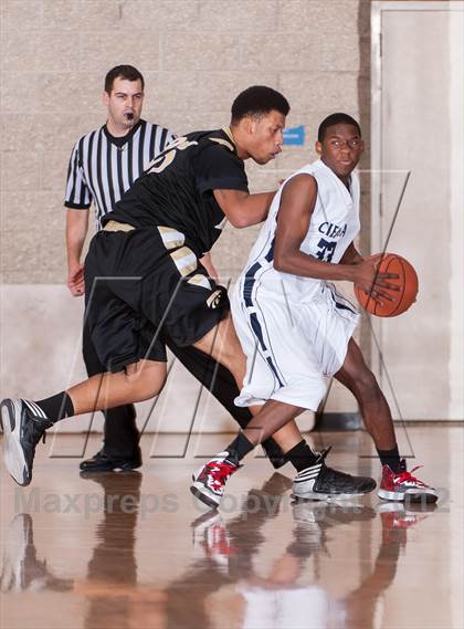 Thumbnail 3 in Cienega vs Knight (Torrey Pines Holiday Classic) photogallery.