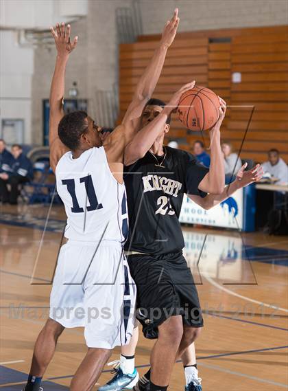 Thumbnail 2 in Cienega vs Knight (Torrey Pines Holiday Classic) photogallery.