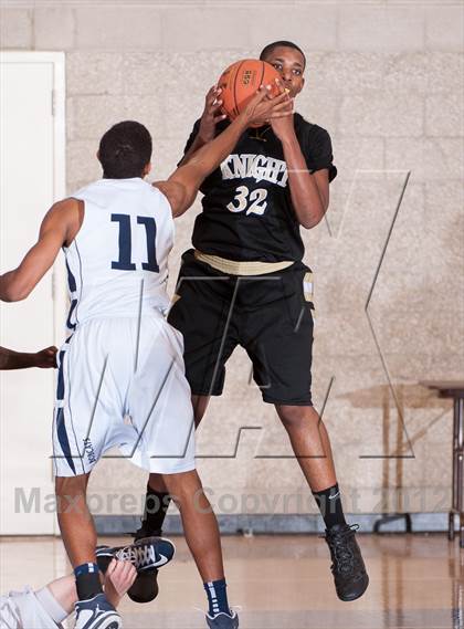 Thumbnail 1 in Cienega vs Knight (Torrey Pines Holiday Classic) photogallery.