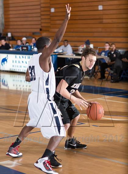 Thumbnail 2 in Cienega vs Knight (Torrey Pines Holiday Classic) photogallery.