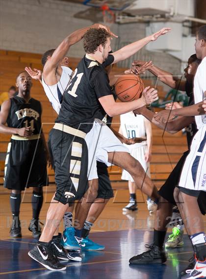 Thumbnail 3 in Cienega vs Knight (Torrey Pines Holiday Classic) photogallery.