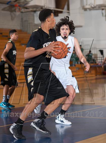 Thumbnail 1 in Cienega vs Knight (Torrey Pines Holiday Classic) photogallery.