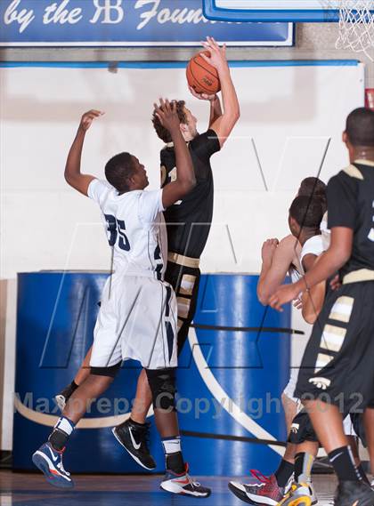 Thumbnail 1 in Cienega vs Knight (Torrey Pines Holiday Classic) photogallery.