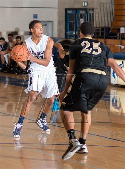 Thumbnail 1 in Cienega vs Knight (Torrey Pines Holiday Classic) photogallery.