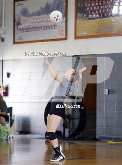 Thumbnail 3 in Jemison vs Thorsby (Chilton County Tournament) photogallery.