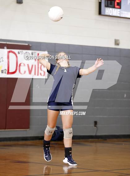 Thumbnail 2 in Jemison vs Thorsby (Chilton County Tournament) photogallery.