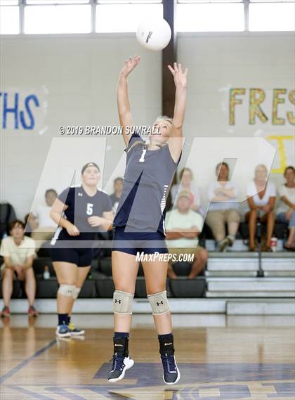 Thumbnail 2 in Jemison vs Thorsby (Chilton County Tournament) photogallery.