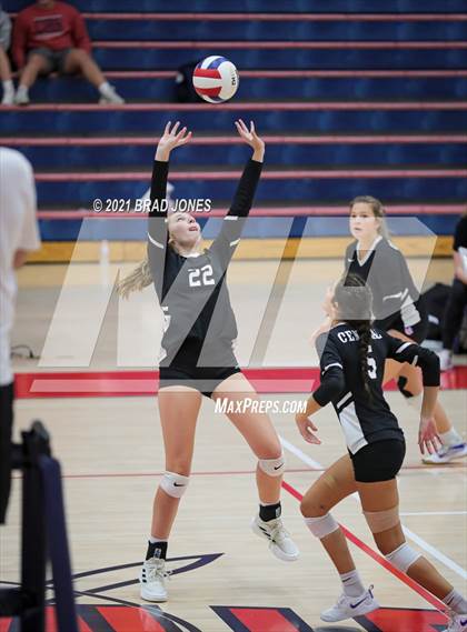 Thumbnail 3 in Green Hill vs Wilson Central (TSSAA Division I-AAA District Playoff) photogallery.