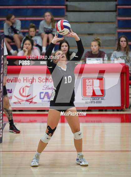 Thumbnail 3 in Green Hill vs Wilson Central (TSSAA Division I-AAA District Playoff) photogallery.