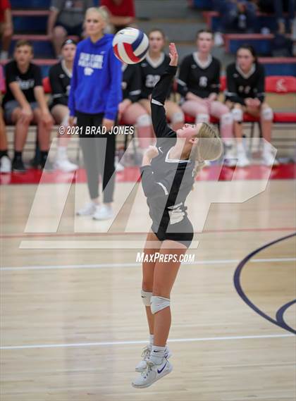 Thumbnail 1 in Green Hill vs Wilson Central (TSSAA Division I-AAA District Playoff) photogallery.