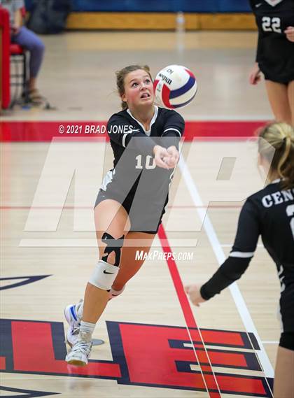 Thumbnail 3 in Green Hill vs Wilson Central (TSSAA Division I-AAA District Playoff) photogallery.