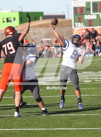 Thumbnail 1 in Longmont vs Erie (CHSAA 3A Semifinal) photogallery.