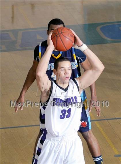 Thumbnail 3 in Foothills Christian vs. Los Osos (MaxPreps Holiday Classic) photogallery.