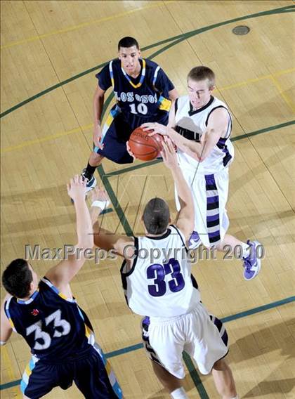 Thumbnail 2 in Foothills Christian vs. Los Osos (MaxPreps Holiday Classic) photogallery.
