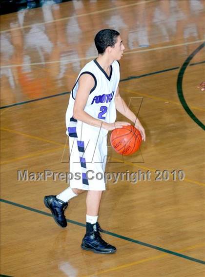 Thumbnail 3 in Foothills Christian vs. Los Osos (MaxPreps Holiday Classic) photogallery.