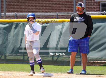 Thumbnail 3 in Marcus @ Hebron photogallery.