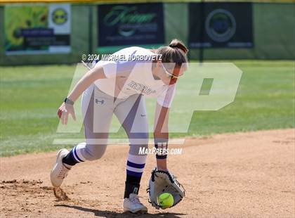 Thumbnail 2 in Marcus @ Hebron photogallery.