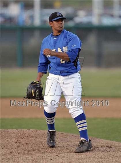 Thumbnail 1 in South Hills @ Bishop Amat photogallery.