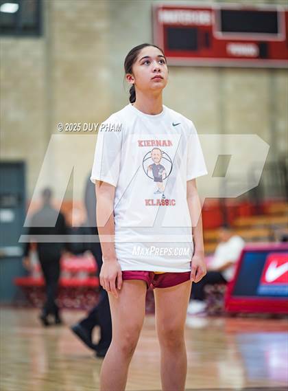 Thumbnail 1 in Cardinal Newman vs. Rolling Hills Prep (Kiernan Klassic Showcase) photogallery.