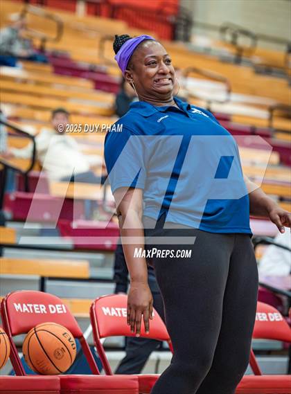 Thumbnail 1 in Cardinal Newman vs. Rolling Hills Prep (Kiernan Klassic Showcase) photogallery.