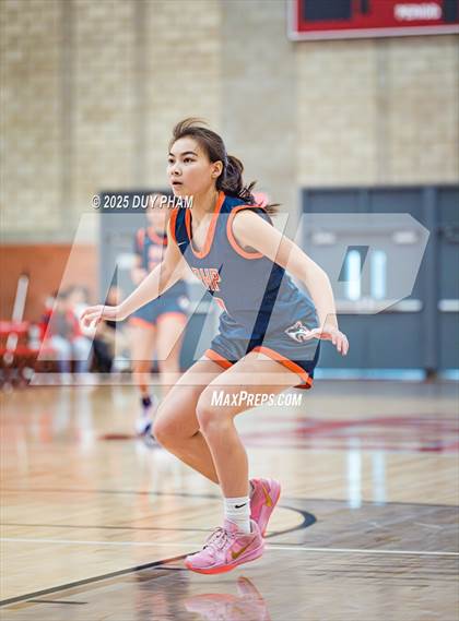 Thumbnail 2 in Cardinal Newman vs. Rolling Hills Prep (Kiernan Klassic Showcase) photogallery.