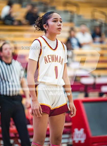 Thumbnail 3 in Cardinal Newman vs. Rolling Hills Prep (Kiernan Klassic Showcase) photogallery.