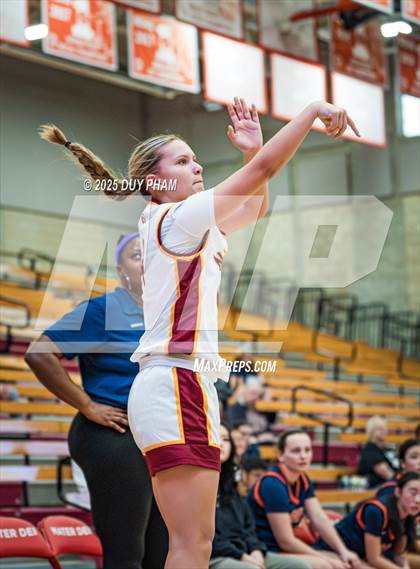 Thumbnail 2 in Cardinal Newman vs. Rolling Hills Prep (Kiernan Klassic Showcase) photogallery.