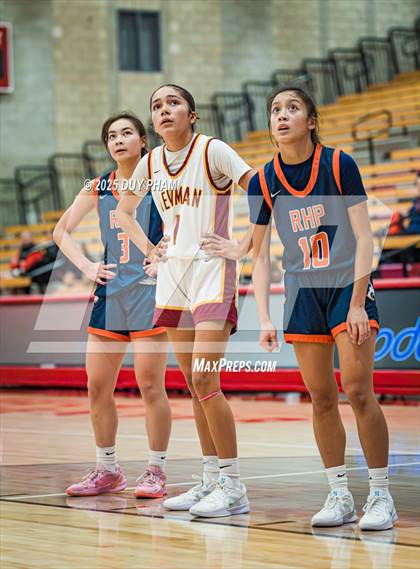Thumbnail 3 in Cardinal Newman vs. Rolling Hills Prep (Kiernan Klassic Showcase) photogallery.
