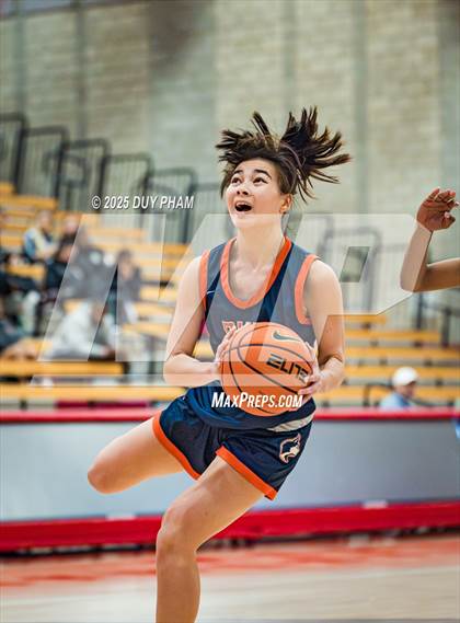 Thumbnail 3 in Cardinal Newman vs. Rolling Hills Prep (Kiernan Klassic Showcase) photogallery.
