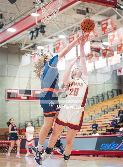 Thumbnail 3 in Cardinal Newman vs. Rolling Hills Prep (Kiernan Klassic Showcase) photogallery.
