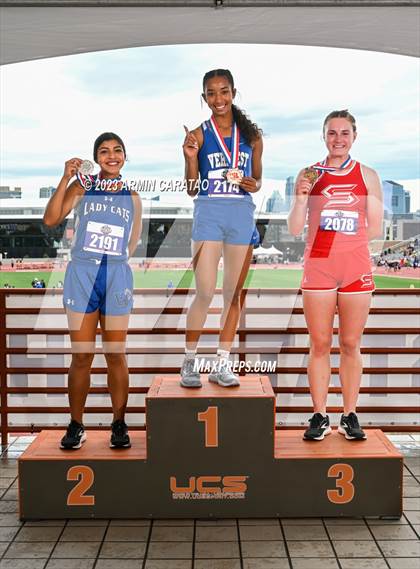 Thumbnail 2 in UIL 1A Track & Field Finals (Awards) photogallery.