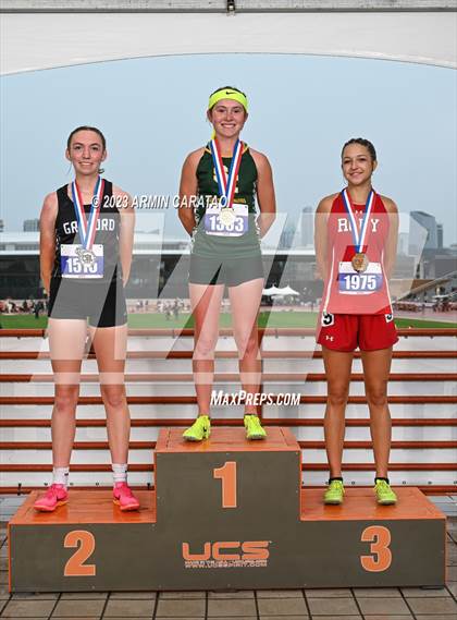 Thumbnail 1 in UIL 1A Track & Field Finals (Awards) photogallery.