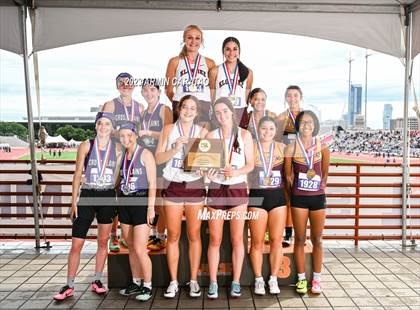 Thumbnail 1 in UIL 1A Track & Field Finals (Awards) photogallery.